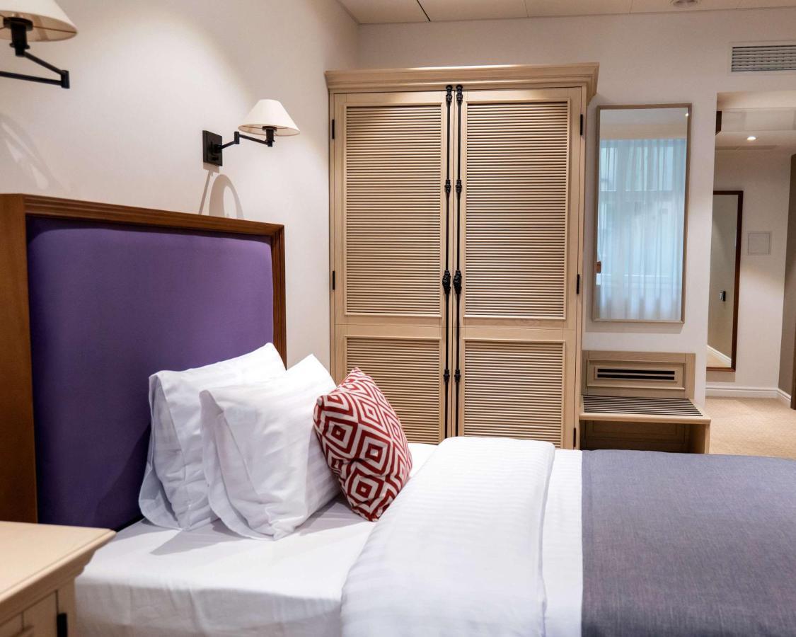 Best Western Plus Market Square Lviv Exterior photo